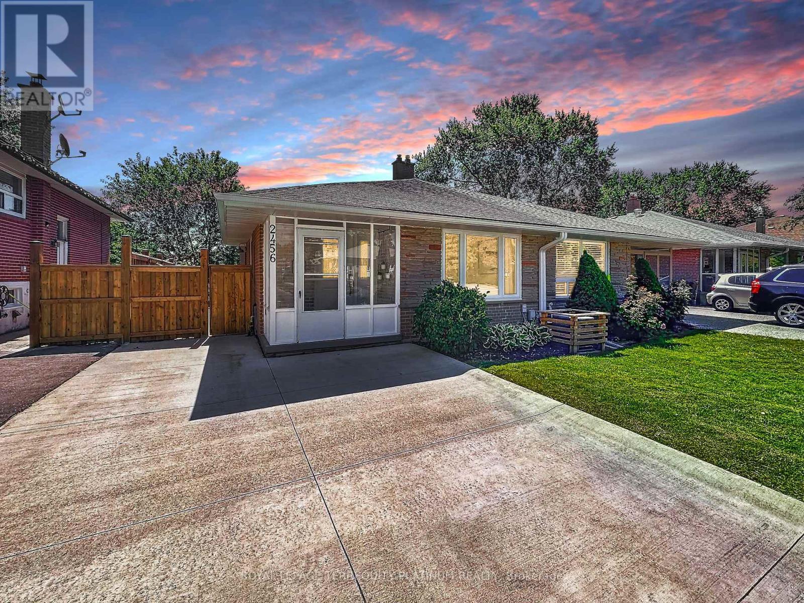 Property at 2456 PADSTOW CRESCENT image 1