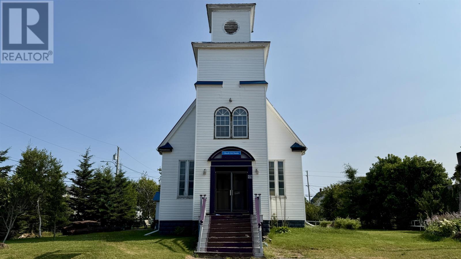 Property at 178 Borden Avenue image 1