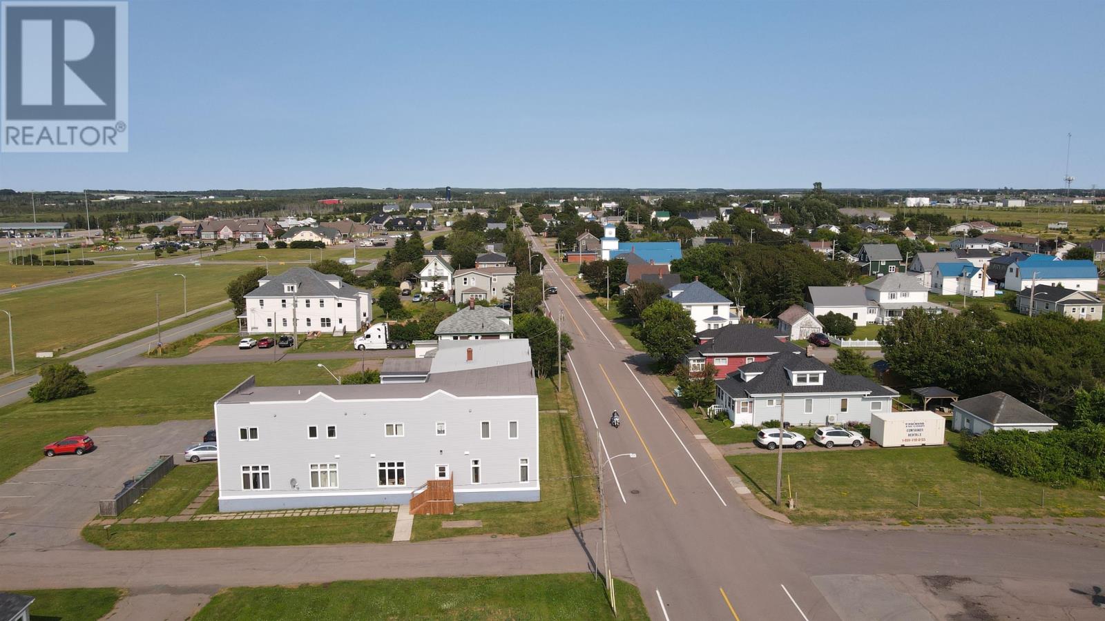 Property at 178 Borden Avenue image 3
