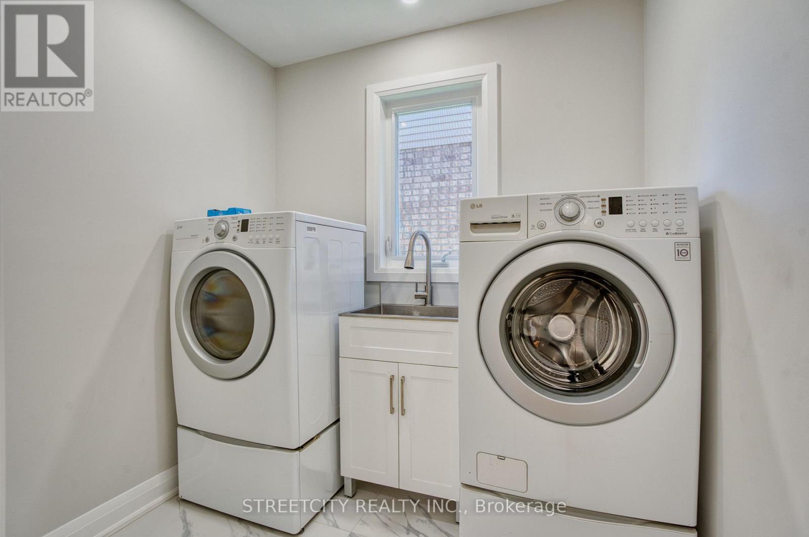 26 Grasmere Crescent, London North, Ontario  N6G 4P2 - Photo 29 - X12310253