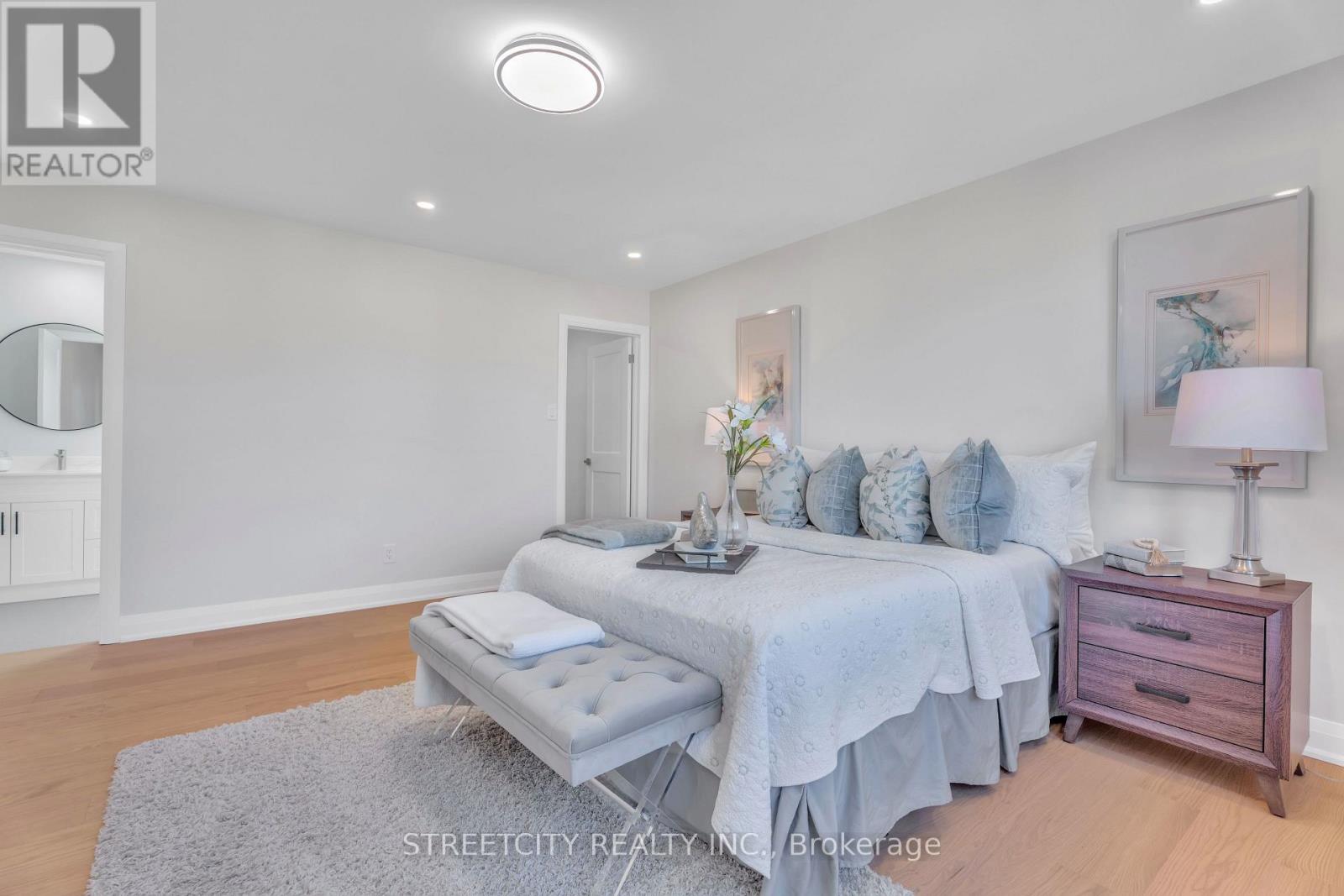 26 Grasmere Crescent, London North, Ontario  N6G 4P2 - Photo 32 - X12310253