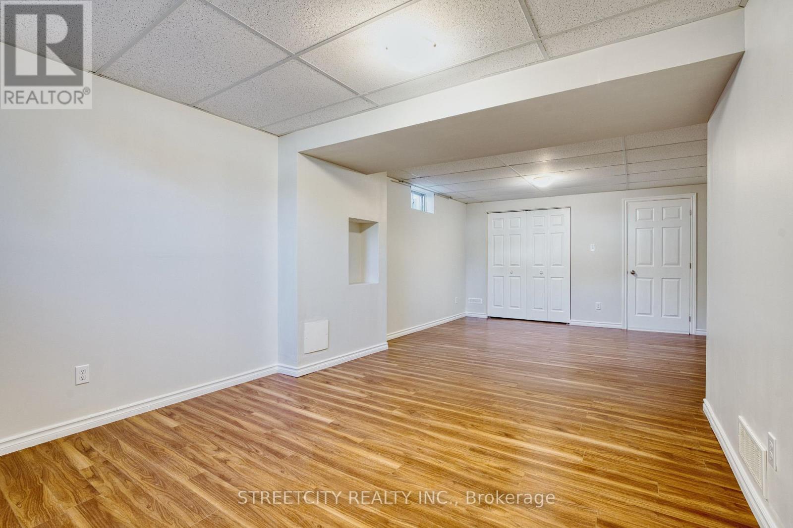 26 Grasmere Crescent, London North, Ontario  N6G 4P2 - Photo 45 - X12310253