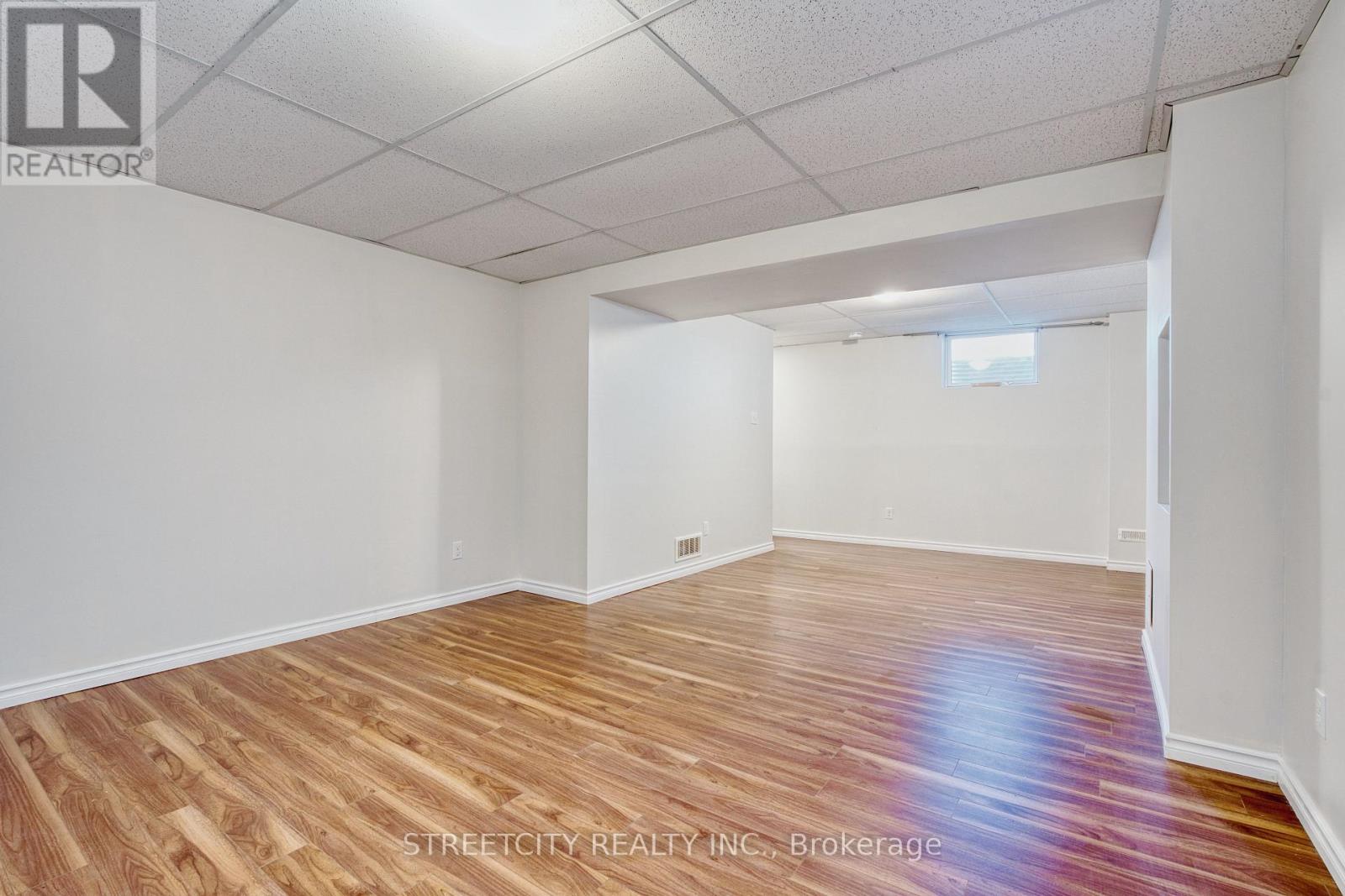 26 Grasmere Crescent, London North, Ontario  N6G 4P2 - Photo 46 - X12310253