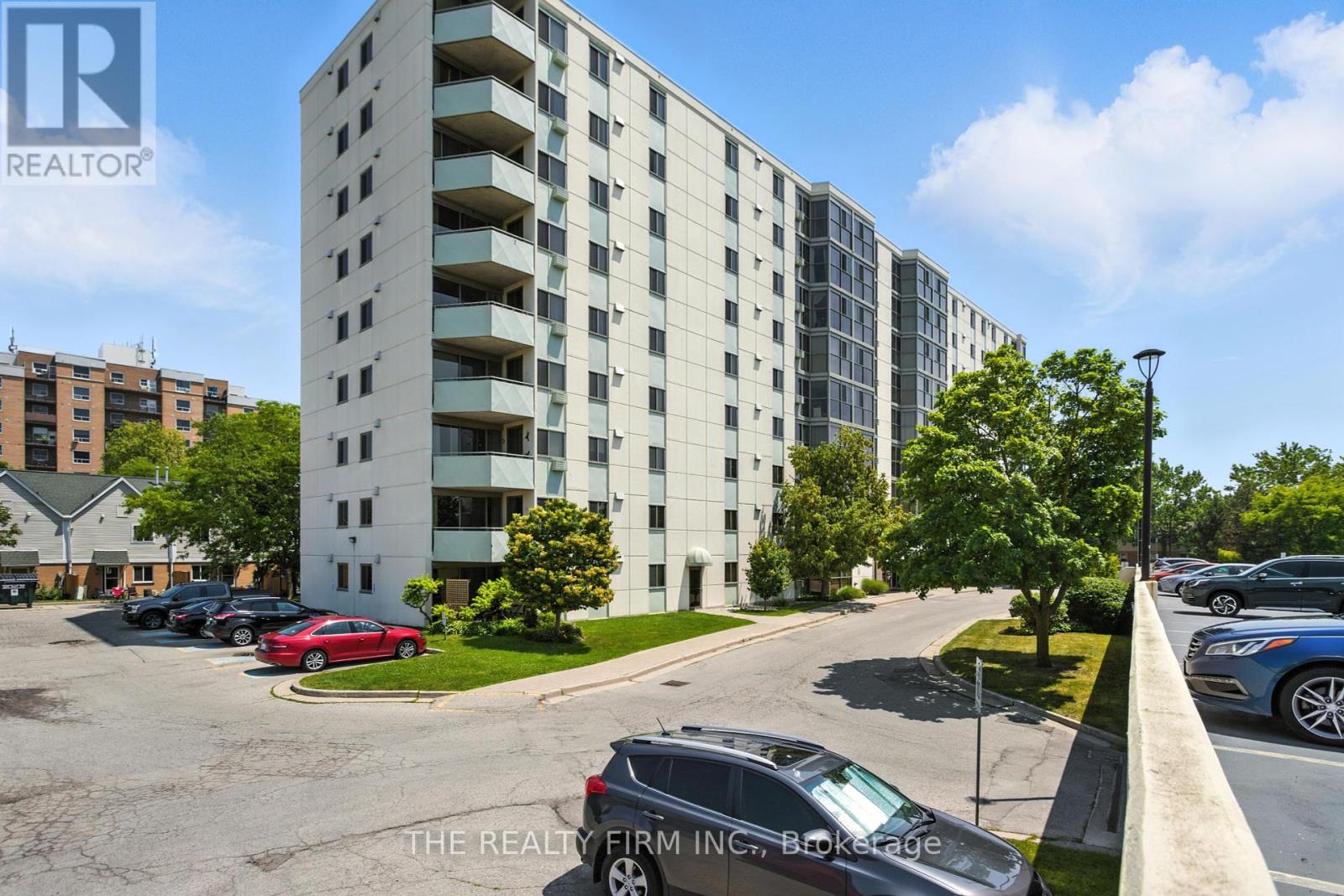 809 - 127 Belmont Drive, London South, Ontario  N6J 4J7 - Photo 3 - X12310312