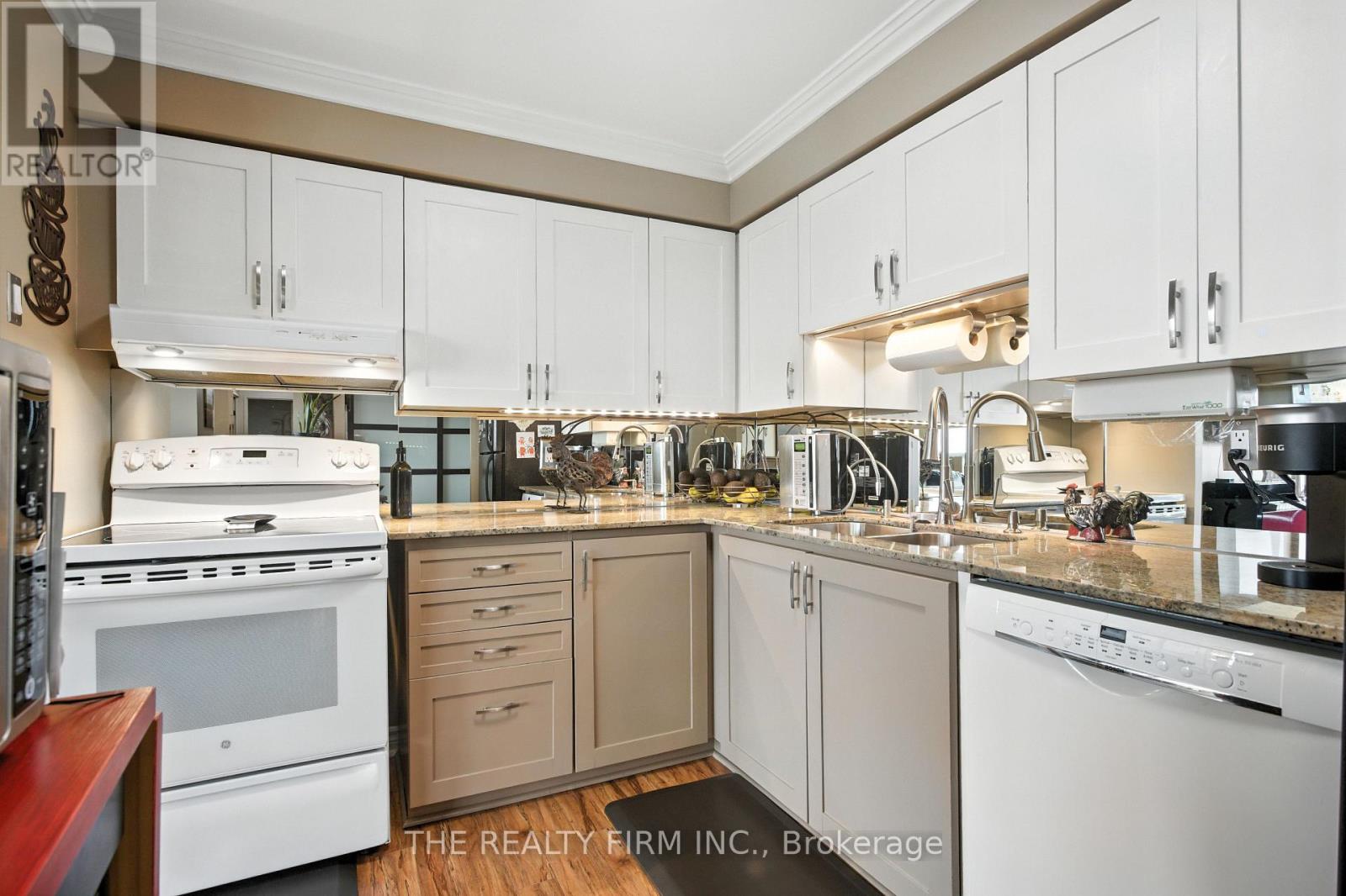 809 - 127 Belmont Drive, London South, Ontario  N6J 4J7 - Photo 9 - X12310312