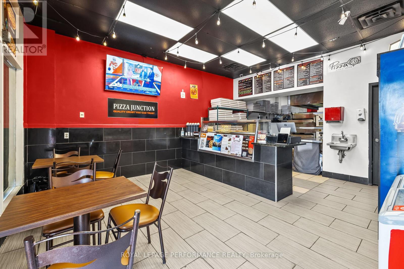 4025 Innes Road, Ottawa, Ontario  K1C 6V3 - Photo 3 - X12310244