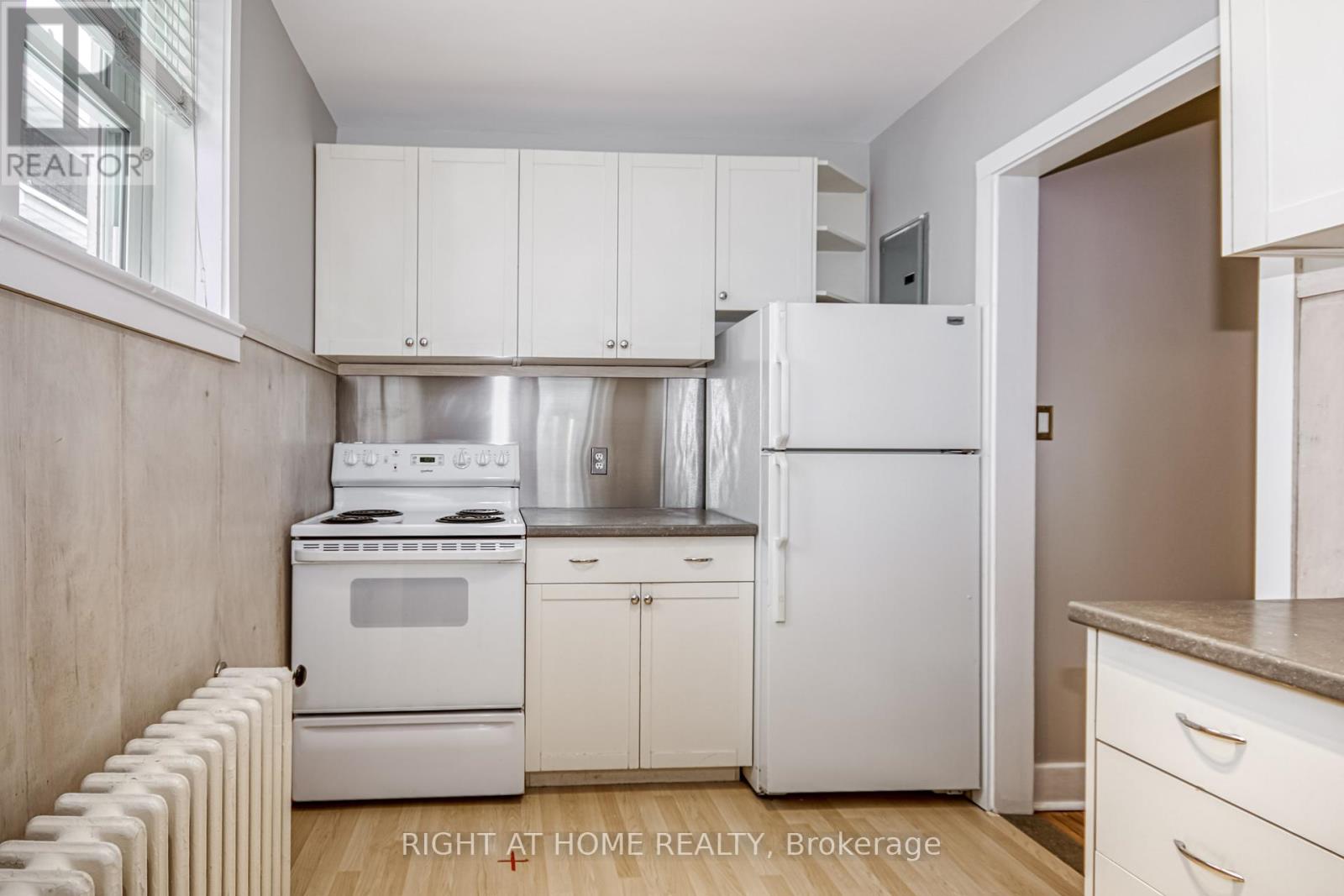 105 Riverside Drive, Greater Sudbury, Ontario  P3E 1G7 - Photo 17 - X12310308