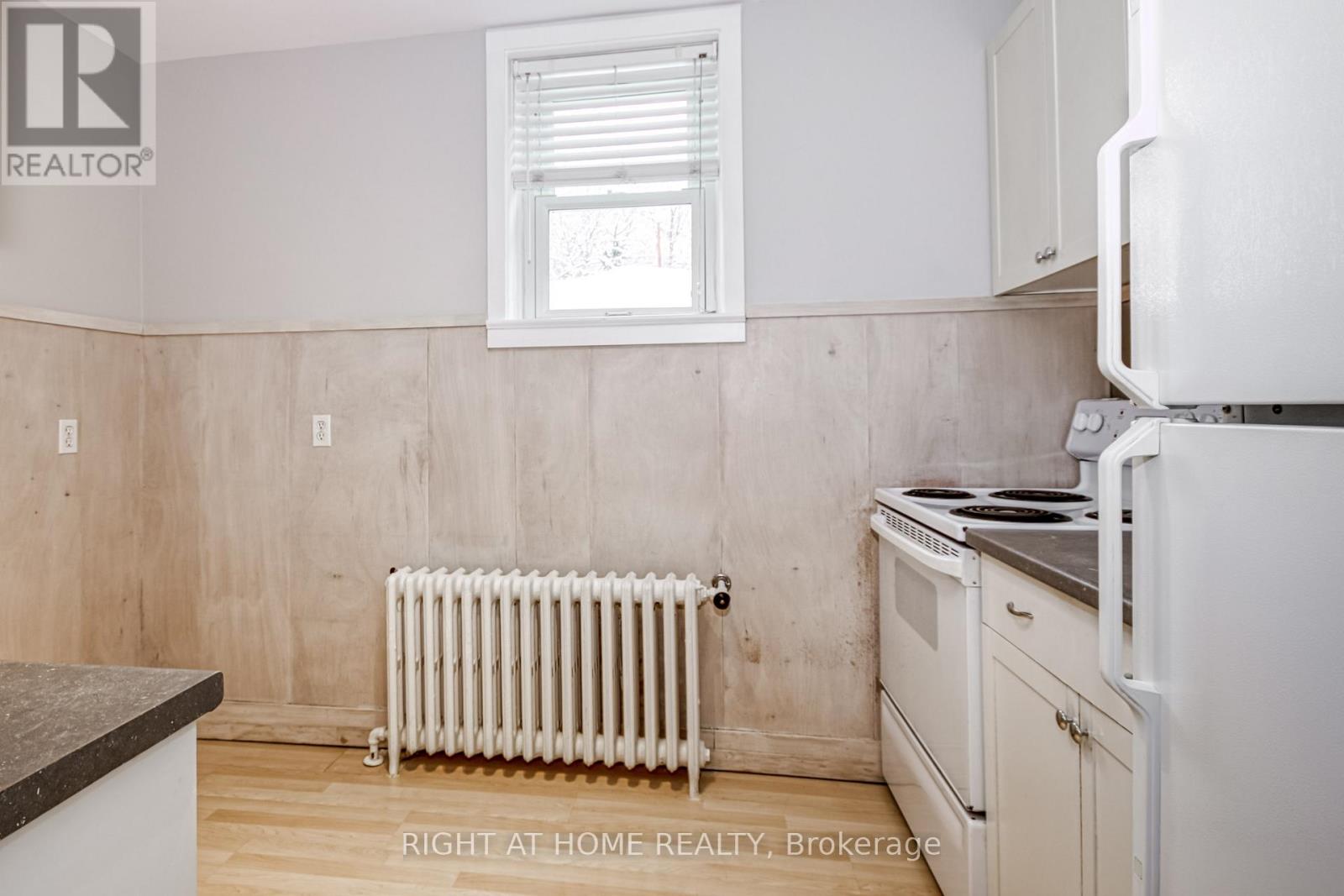 105 Riverside Drive, Greater Sudbury, Ontario  P3E 1G7 - Photo 18 - X12310308