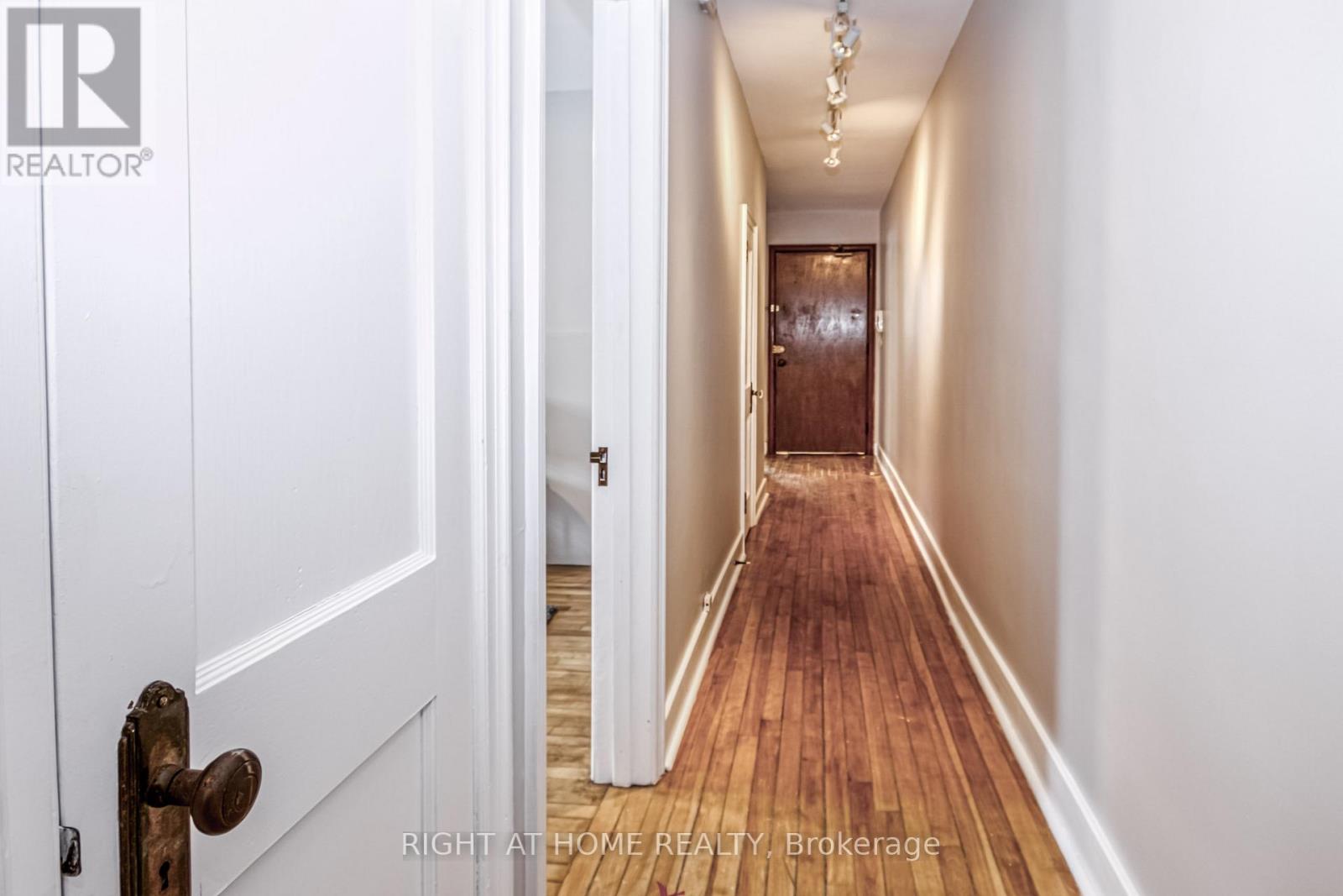 105 Riverside Drive, Greater Sudbury, Ontario  P3E 1G7 - Photo 20 - X12310308