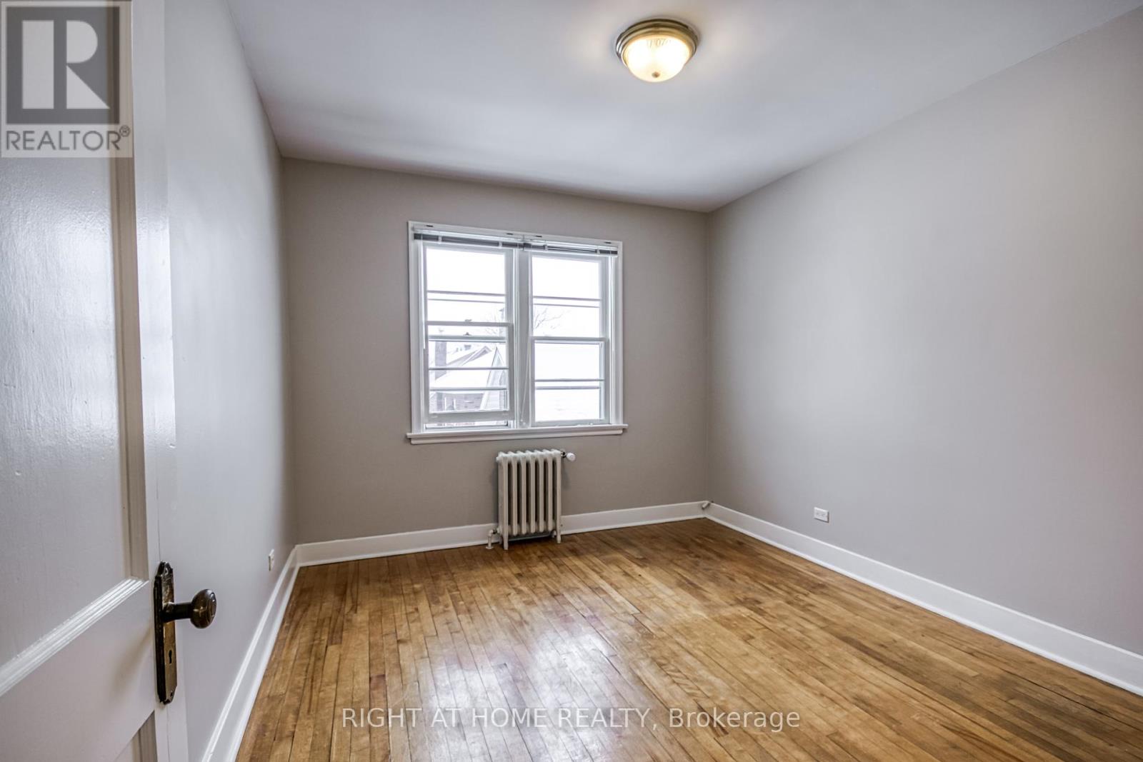 105 Riverside Drive, Greater Sudbury, Ontario  P3E 1G7 - Photo 29 - X12310308