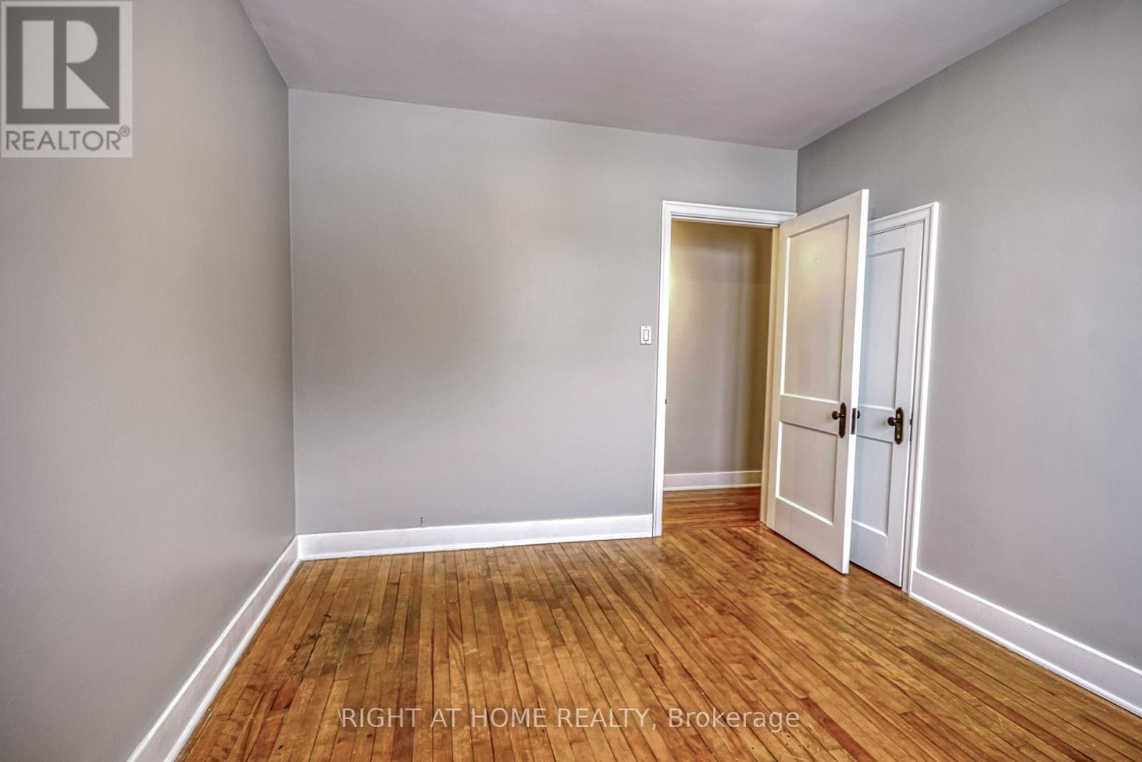 105 Riverside Drive, Greater Sudbury, Ontario  P3E 1G7 - Photo 3 - X12310308