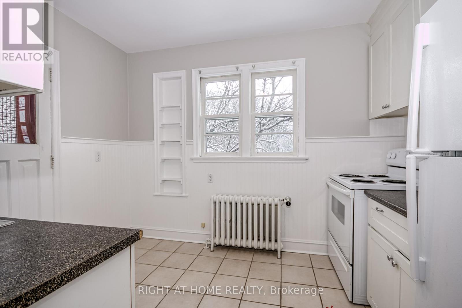 105 Riverside Drive, Greater Sudbury, Ontario  P3E 1G7 - Photo 7 - X12310308