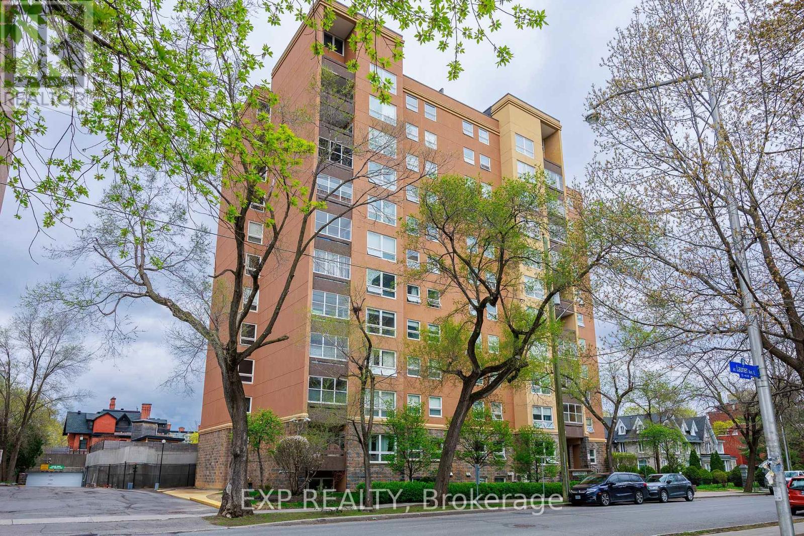 1003 - 373 LAURIER AVENUE E, Ottawa, Ontario
