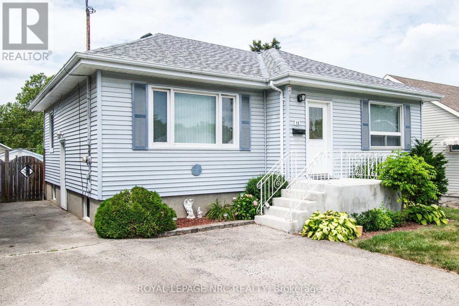 11 MELROSE AVENUE, St. Catharines, Ontario