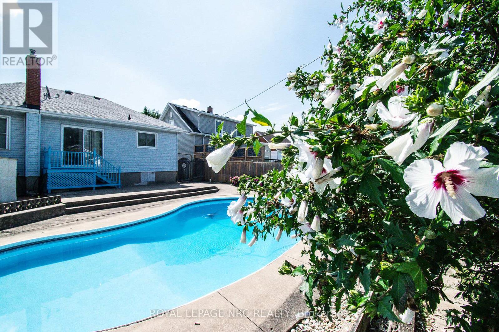 11 Melrose Avenue, St. Catharines, Ontario  L2P 2E3 - Photo 21 - X12310271