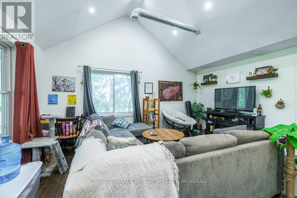 27 Haight Street, St. Catharines, Ontario  L2P 2M2 - Photo 19 - X12310290