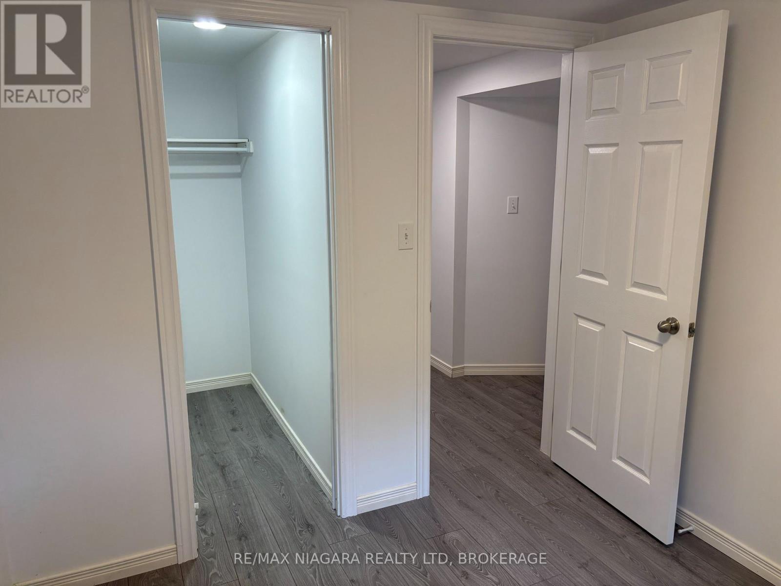 12 - 21 Woodlawn Road, Welland, Ontario  L3C 5Y7 - Photo 8 - X12310310