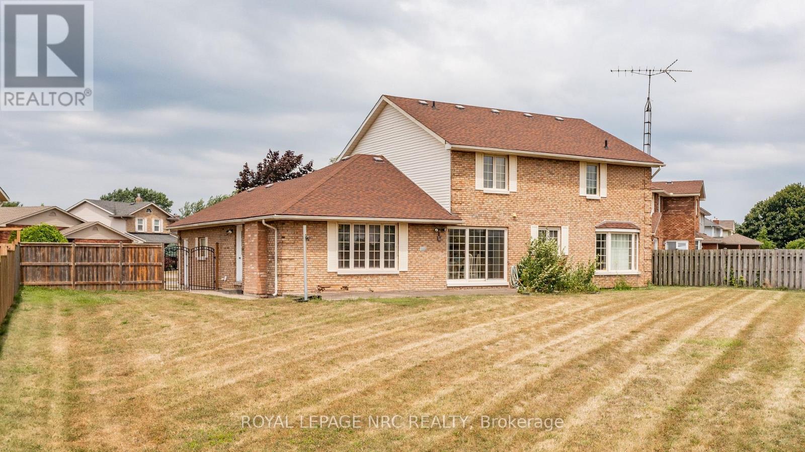 Property at 3 ELMVALE CRESCENT image 2