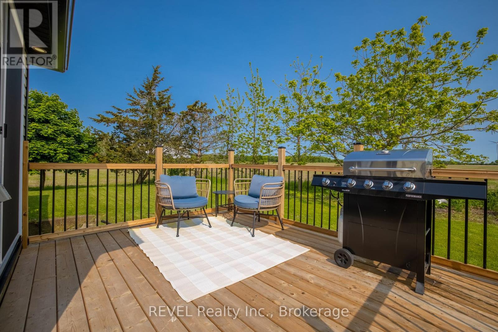 80 Lighthouse Drive, Haldimand, Ontario  N1A 2W6 - Photo 26 - X12310352
