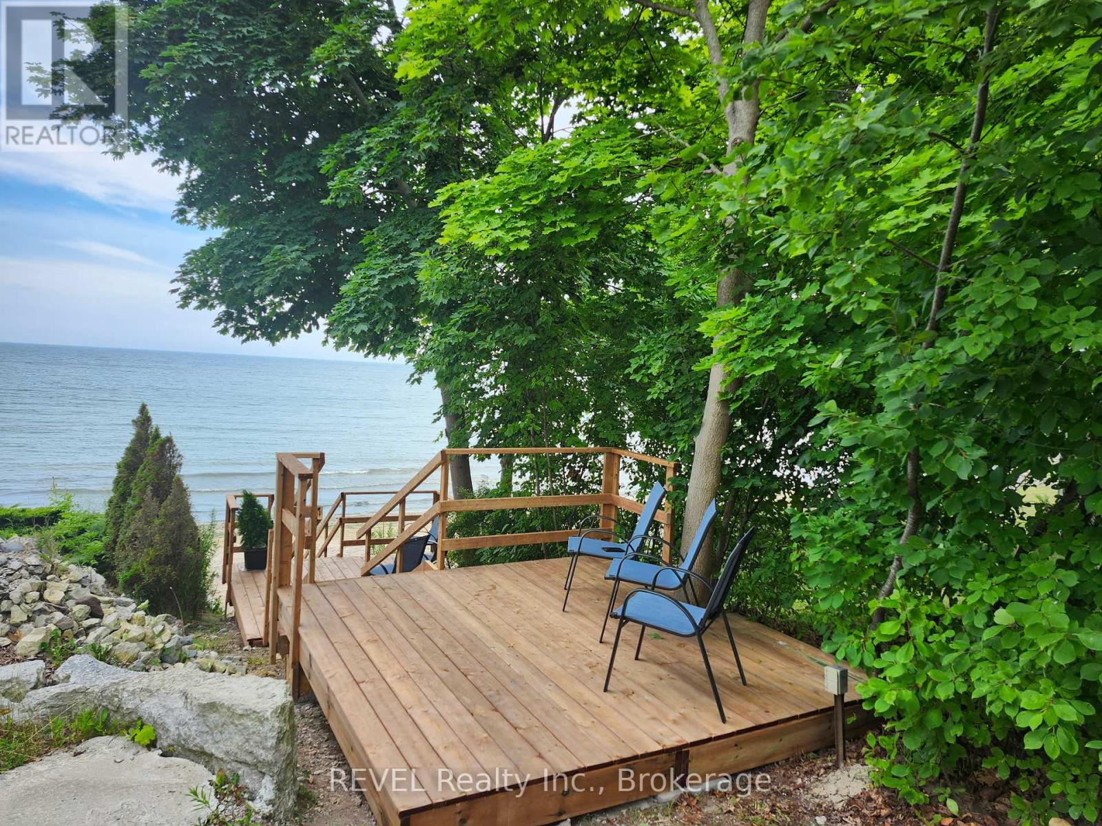 80 Lighthouse Drive, Haldimand, Ontario  N1A 2W6 - Photo 27 - X12310352