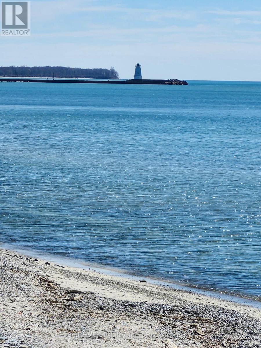 80 Lighthouse Drive, Haldimand, Ontario  N1A 2W6 - Photo 30 - X12310352