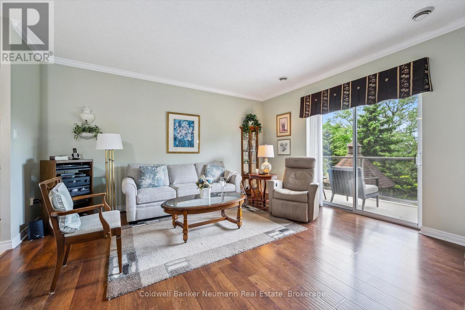 Property at 206 - 60 WYNDHAM STREET S image 5