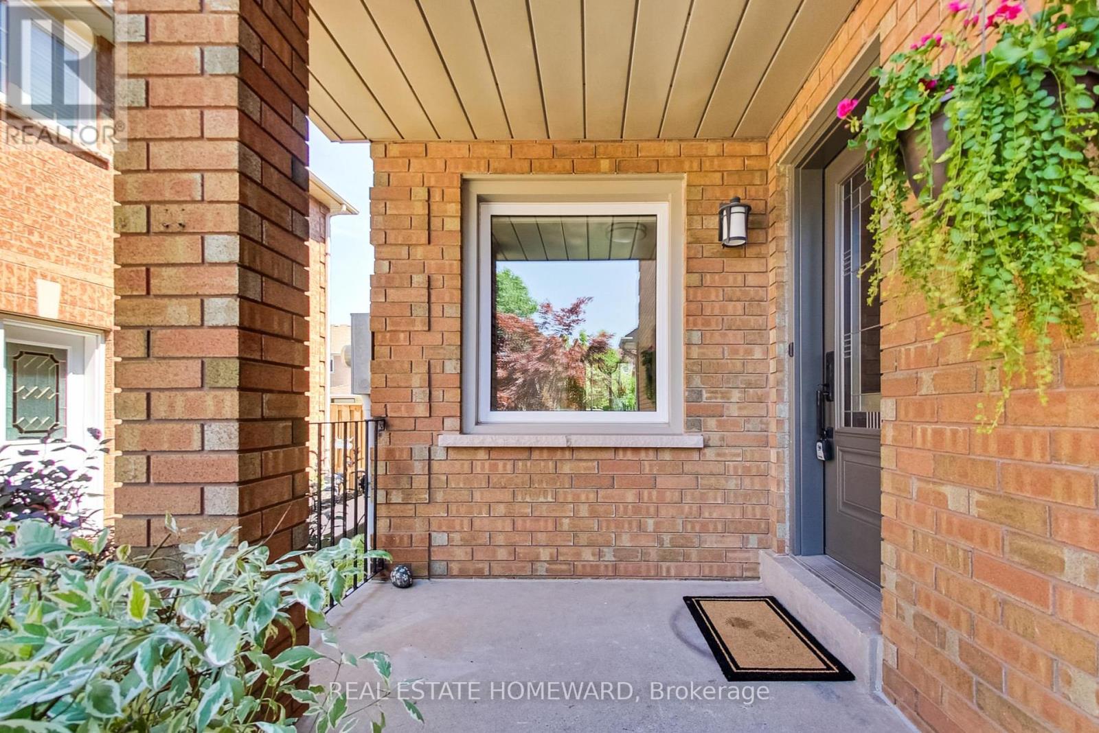 Property at 2241 DALE RIDGE DRIVE image 4