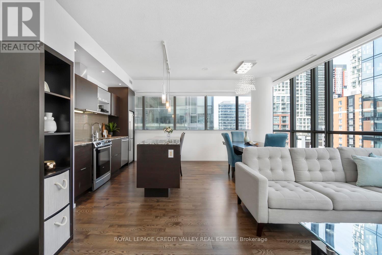1003 - 8 Charlotte Street, Toronto, Ontario  M5V 0K4 - Photo 14 - C12310368