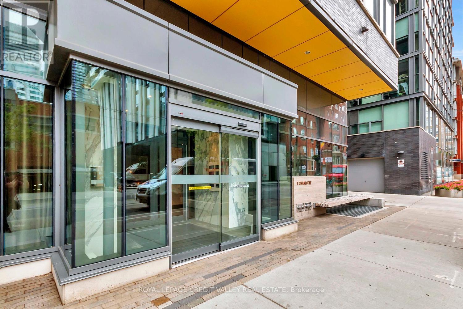 1003 - 8 Charlotte Street, Toronto, Ontario  M5V 0K4 - Photo 2 - C12310368