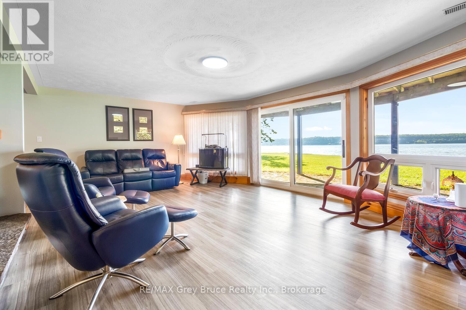 501219 Grey Road 1 Road, Georgian Bluffs, Ontario  N0H 2T0 - Photo 22 - X12244177
