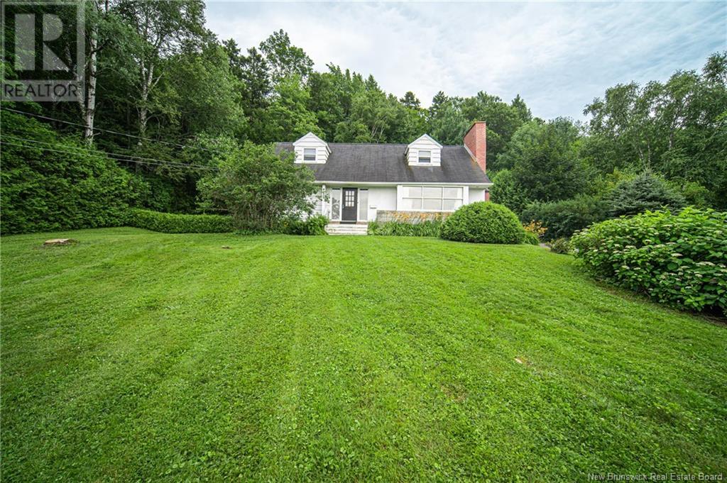 Property at 628 Golf Club Road image 1