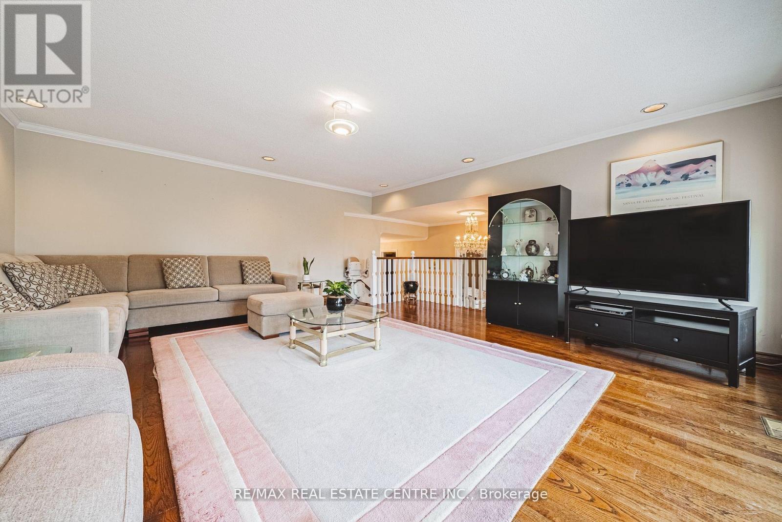 665 Woodbridge Avenue, Vaughan, Ontario  L4L 2T9 - Photo 17 - N12310349