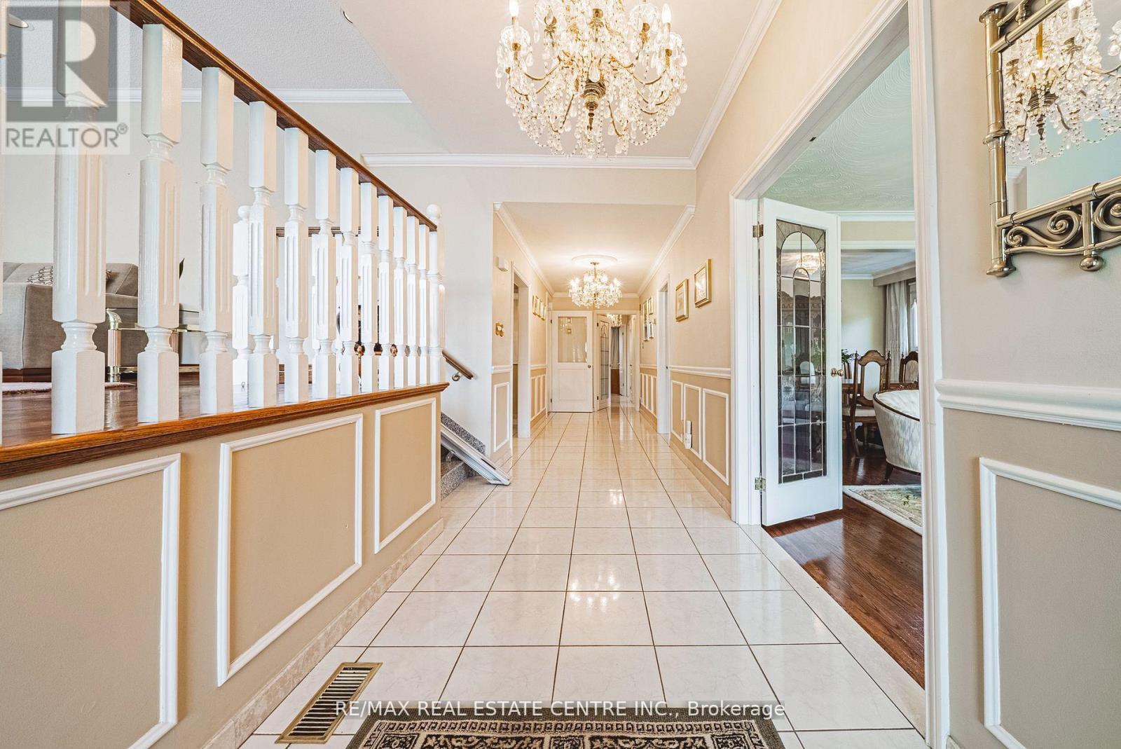 665 Woodbridge Avenue, Vaughan, Ontario  L4L 2T9 - Photo 19 - N12310349