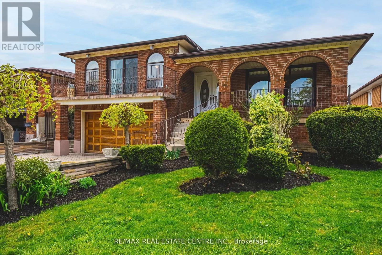 Property at 665 WOODBRIDGE AVENUE image 3