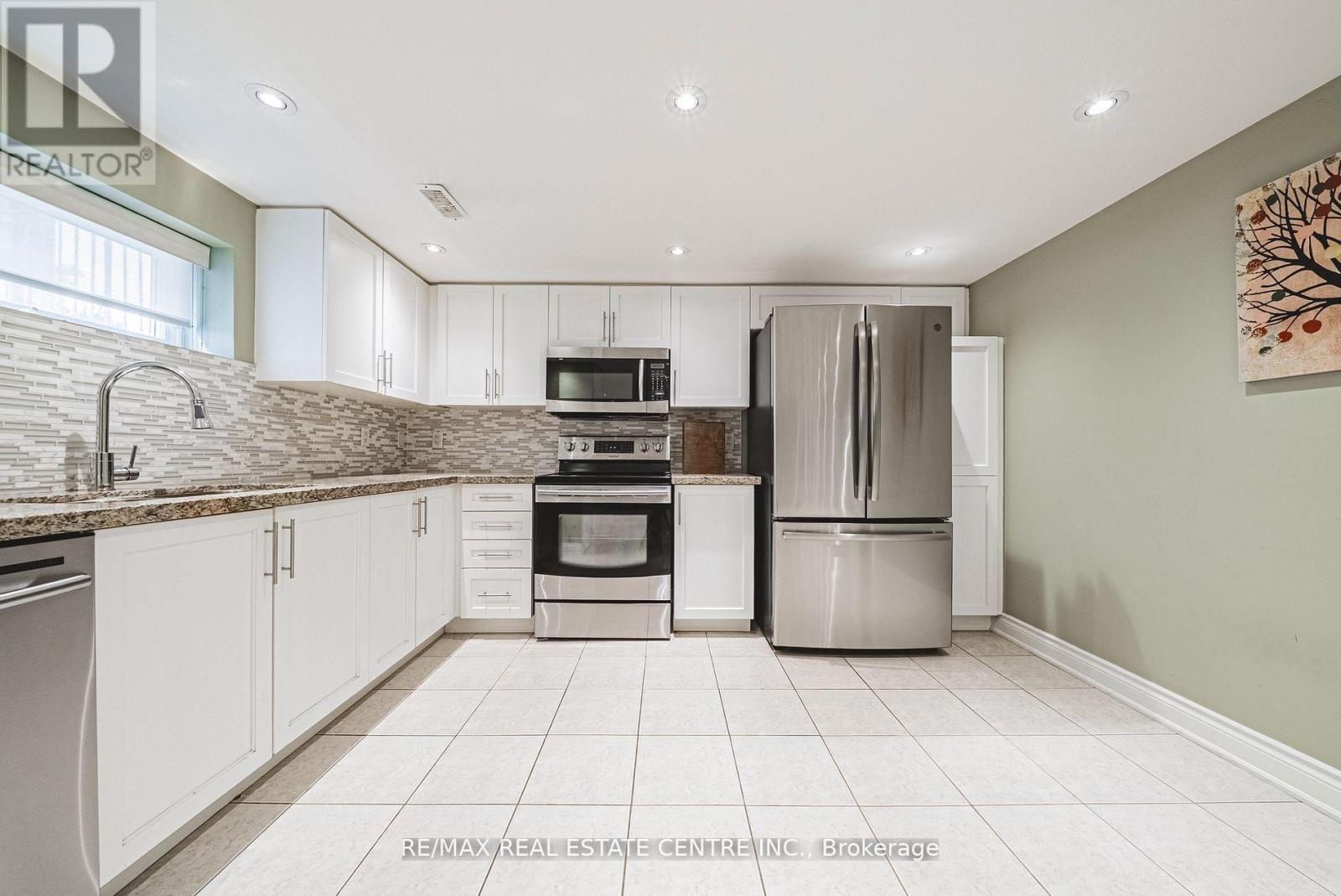 665 Woodbridge Avenue, Vaughan, Ontario  L4L 2T9 - Photo 30 - N12310349