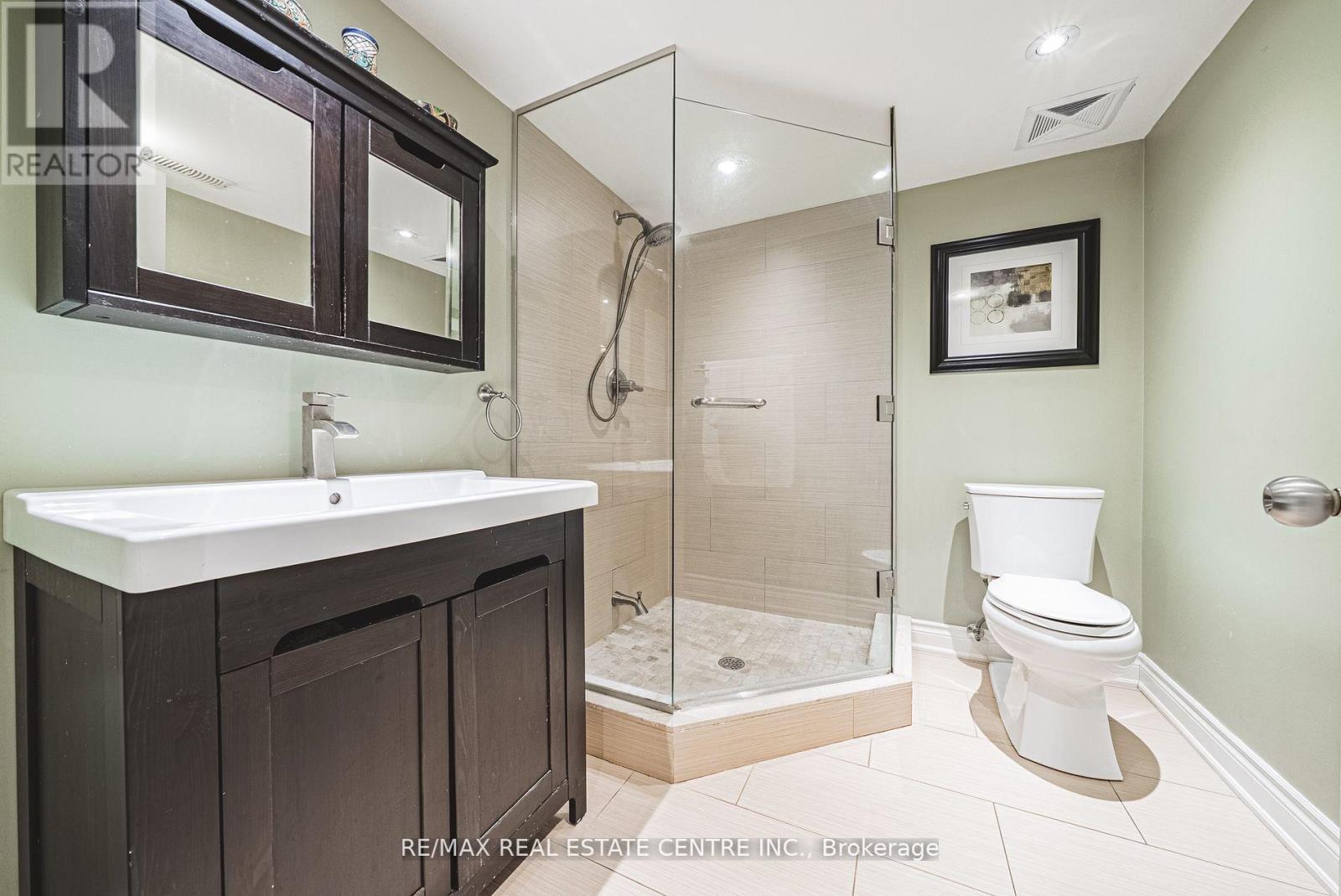 665 Woodbridge Avenue, Vaughan, Ontario  L4L 2T9 - Photo 34 - N12310349