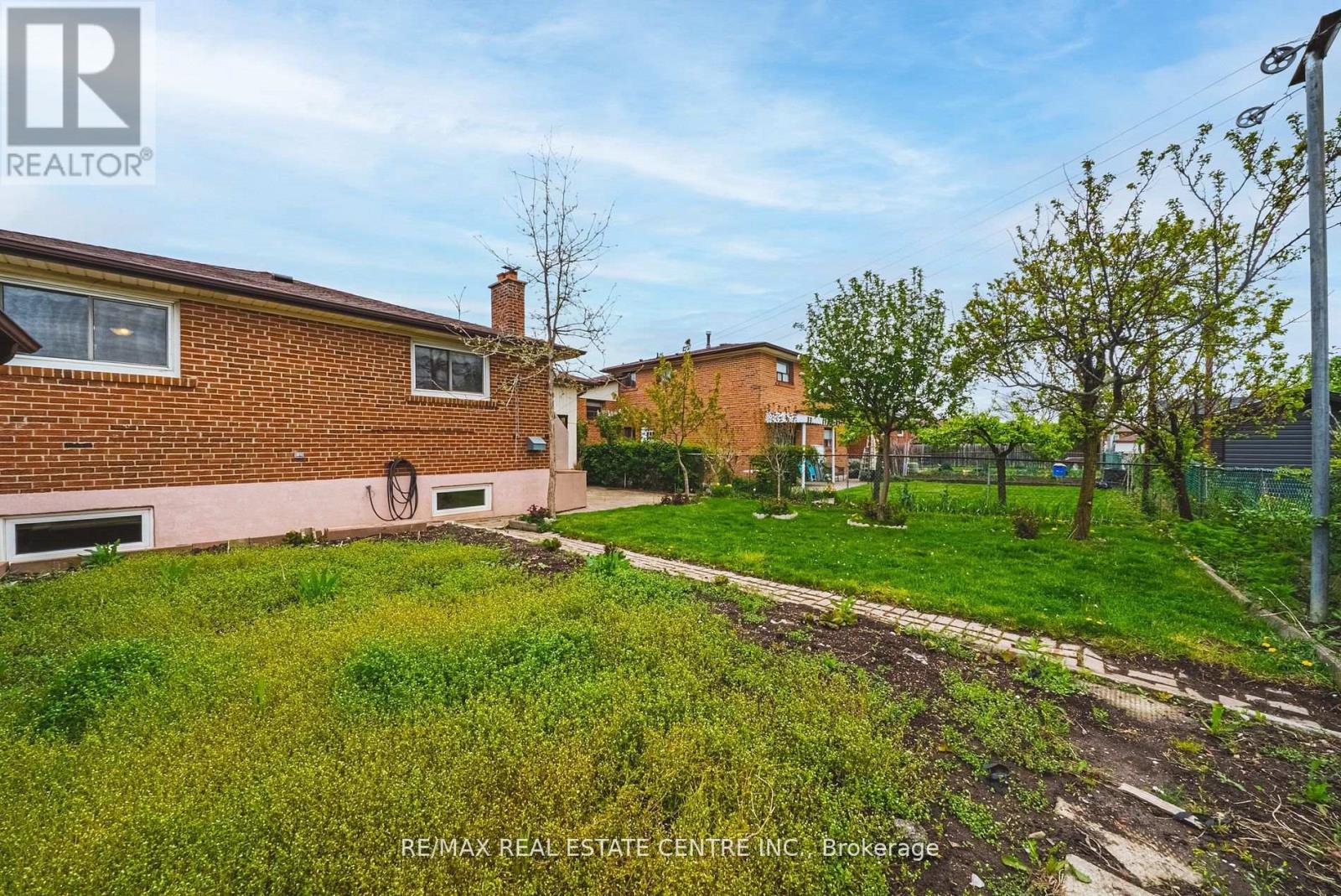 665 Woodbridge Avenue, Vaughan, Ontario  L4L 2T9 - Photo 39 - N12310349