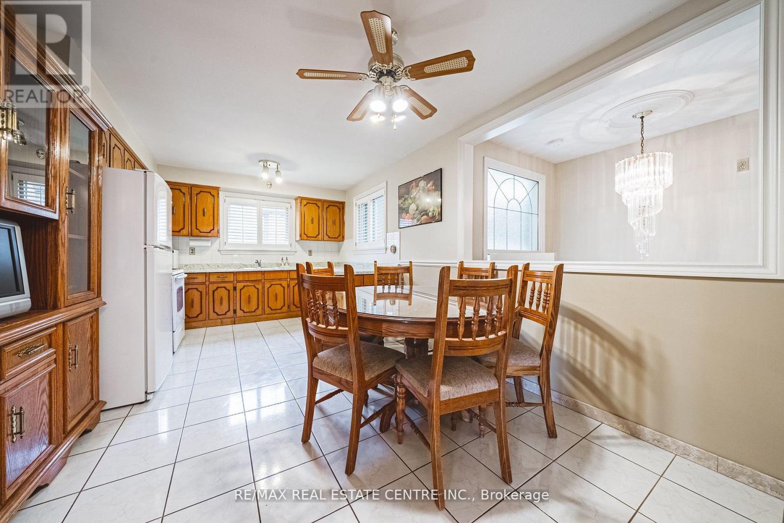 665 Woodbridge Avenue, Vaughan, Ontario  L4L 2T9 - Photo 8 - N12310349
