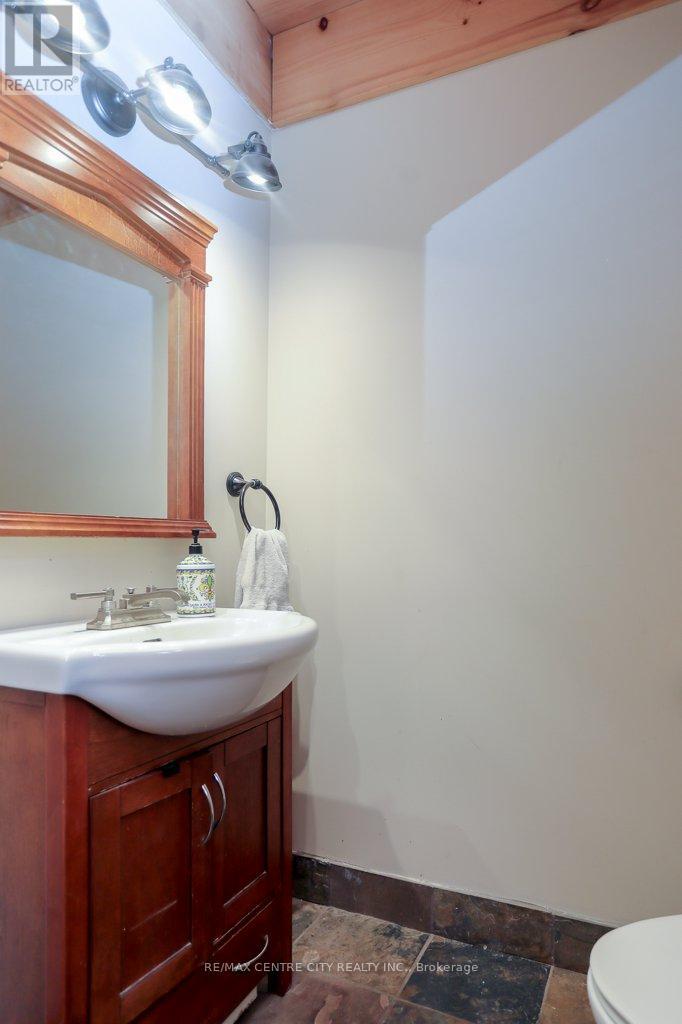 47640 Rush Creek Line, Malahide, Ontario  N5H 2R2 - Photo 18 - X12154993