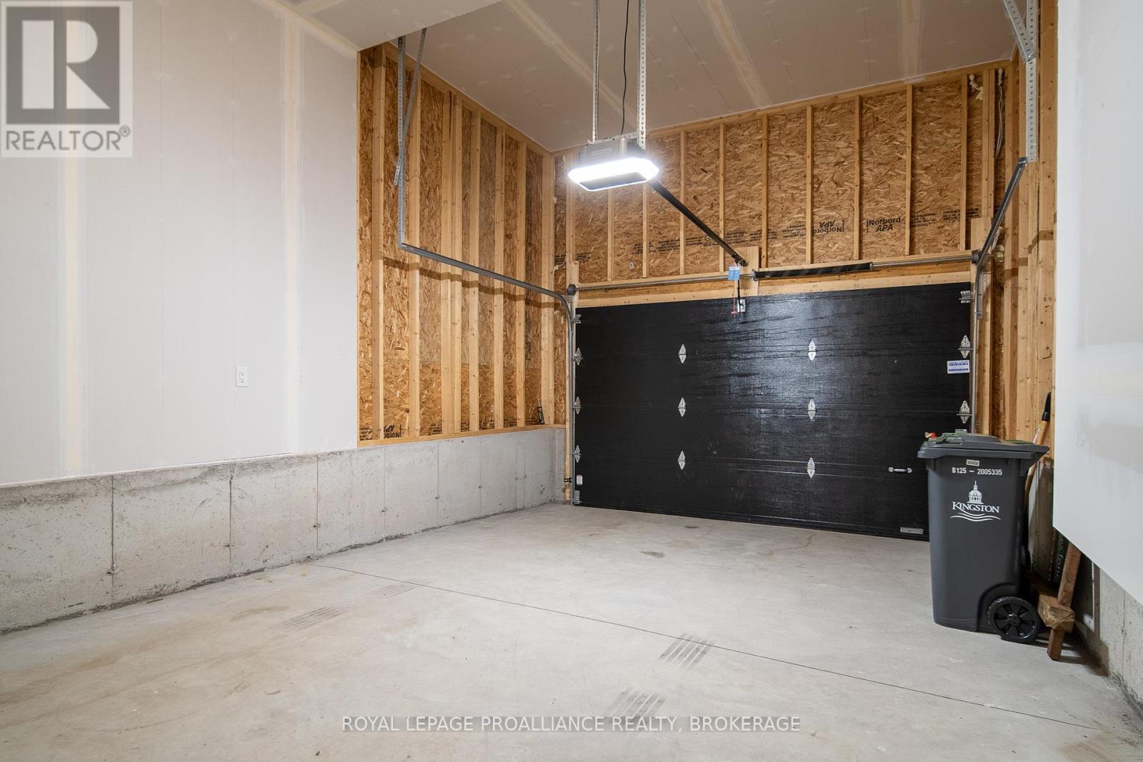 1675 Brookedayle Avenue, Kingston, Ontario  K7P 0T1 - Photo 40 - X12310444