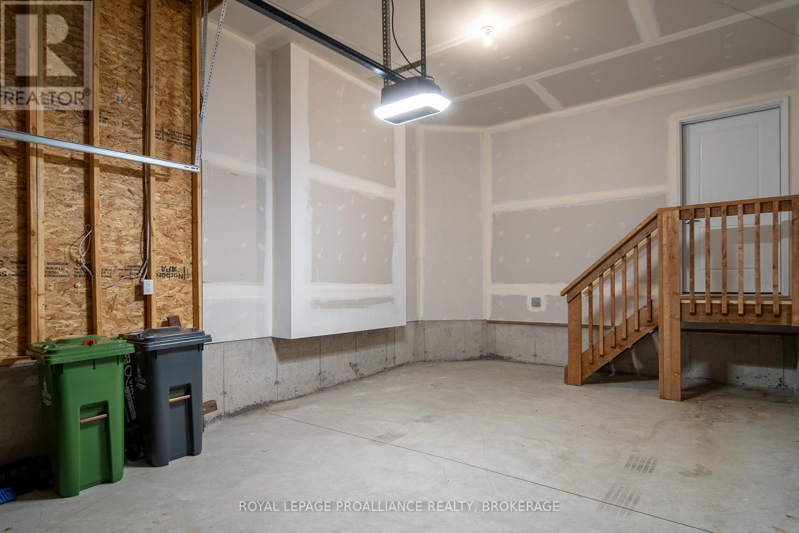 1675 Brookedayle Avenue, Kingston, Ontario  K7P 0T1 - Photo 41 - X12310444