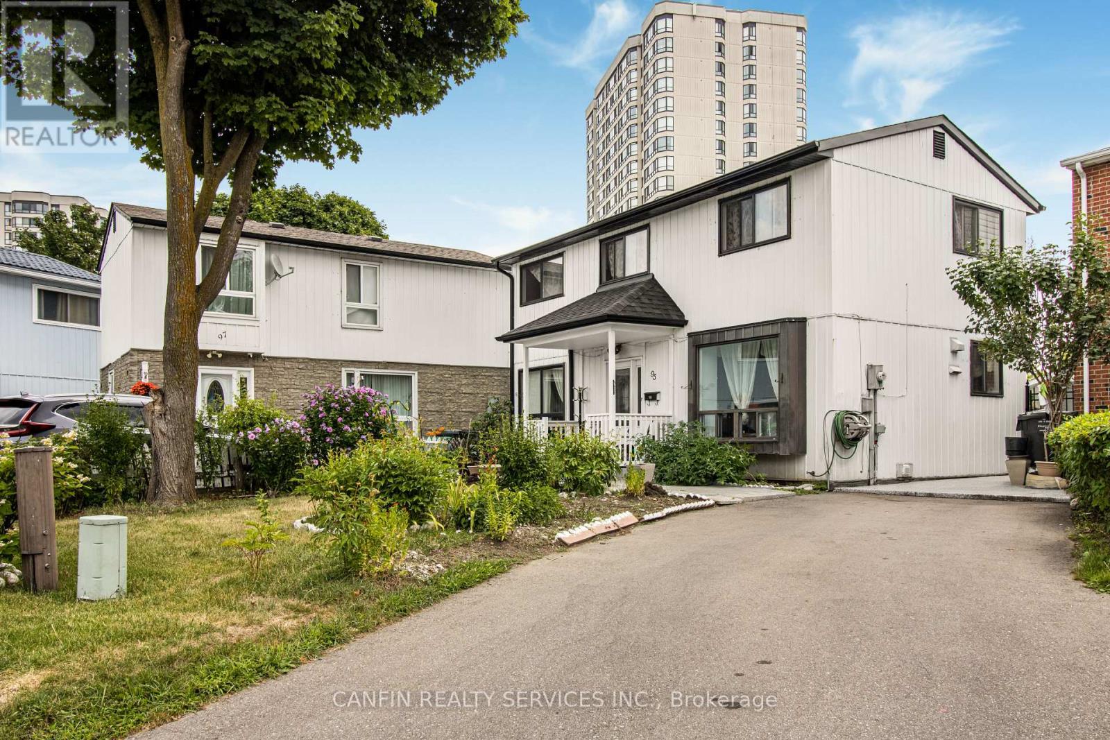Property at 95 HUNTINGWOOD CRESCENT image 2