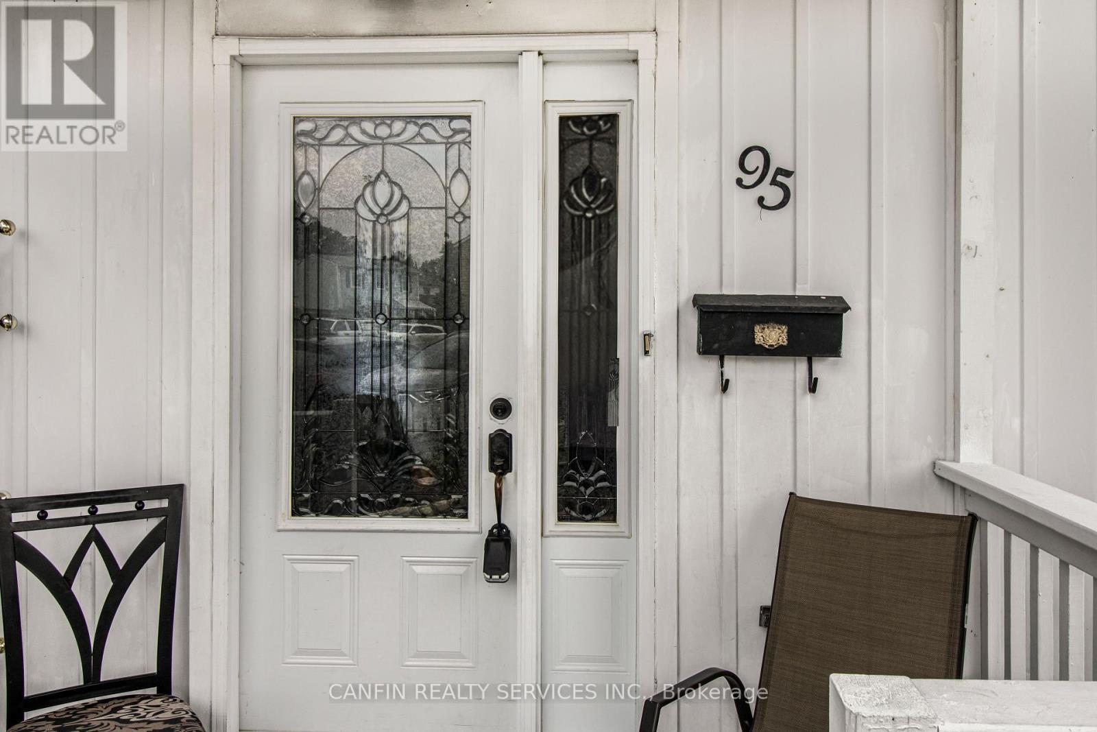 Property at 95 HUNTINGWOOD CRESCENT image 4