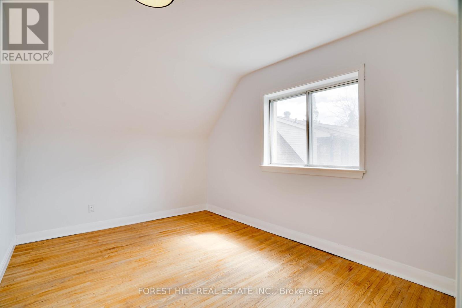 12 Glen Agar Drive, Toronto, Ontario  M9B 5L3 - Photo 22 - W12310364