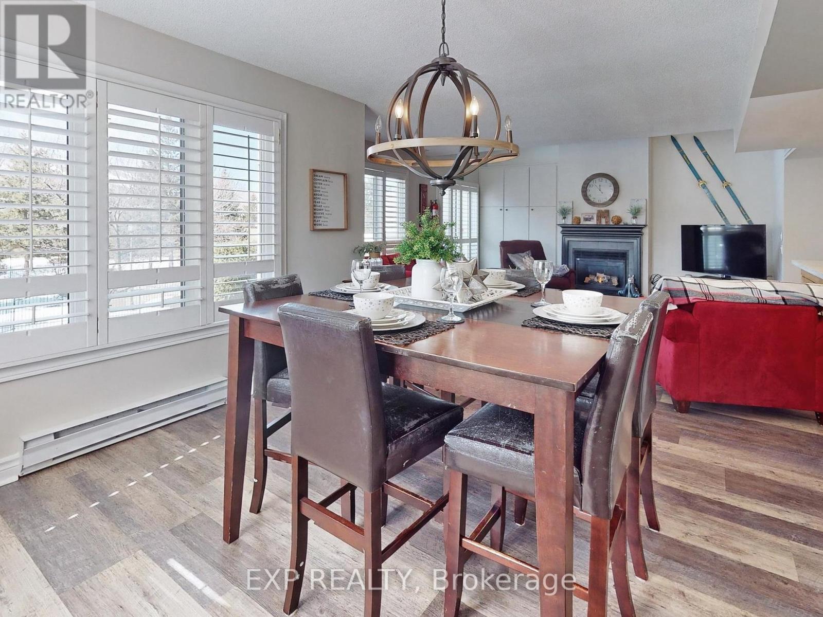 215 - 120 Fairway Court, Blue Mountains, Ontario  L9Y 0P8 - Photo 11 - X12310251