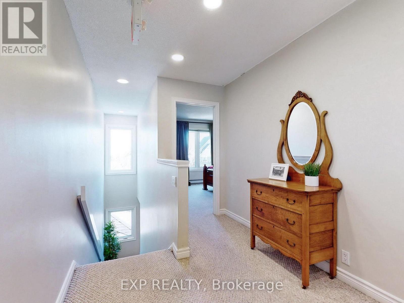 215 - 120 Fairway Court, Blue Mountains, Ontario  L9Y 0P8 - Photo 19 - X12310251