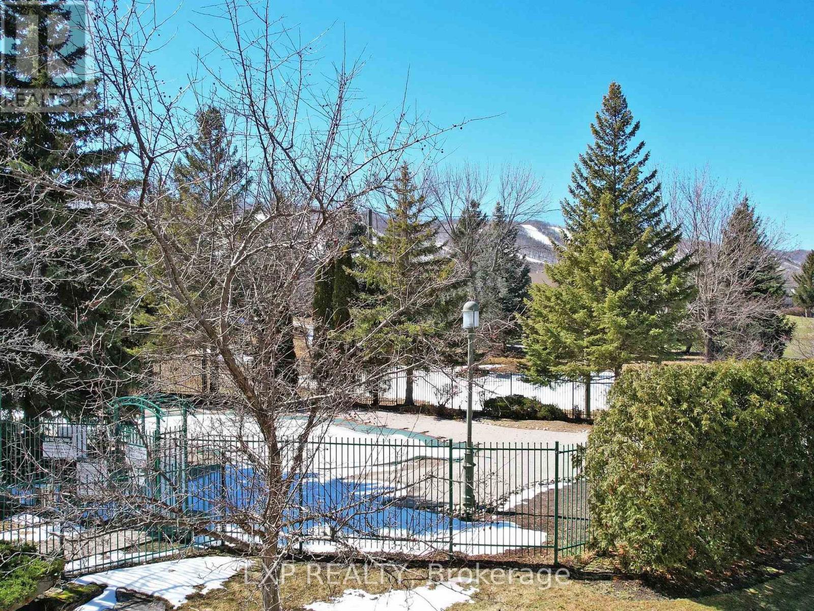 215 - 120 Fairway Court, Blue Mountains, Ontario  L9Y 0P8 - Photo 35 - X12310251
