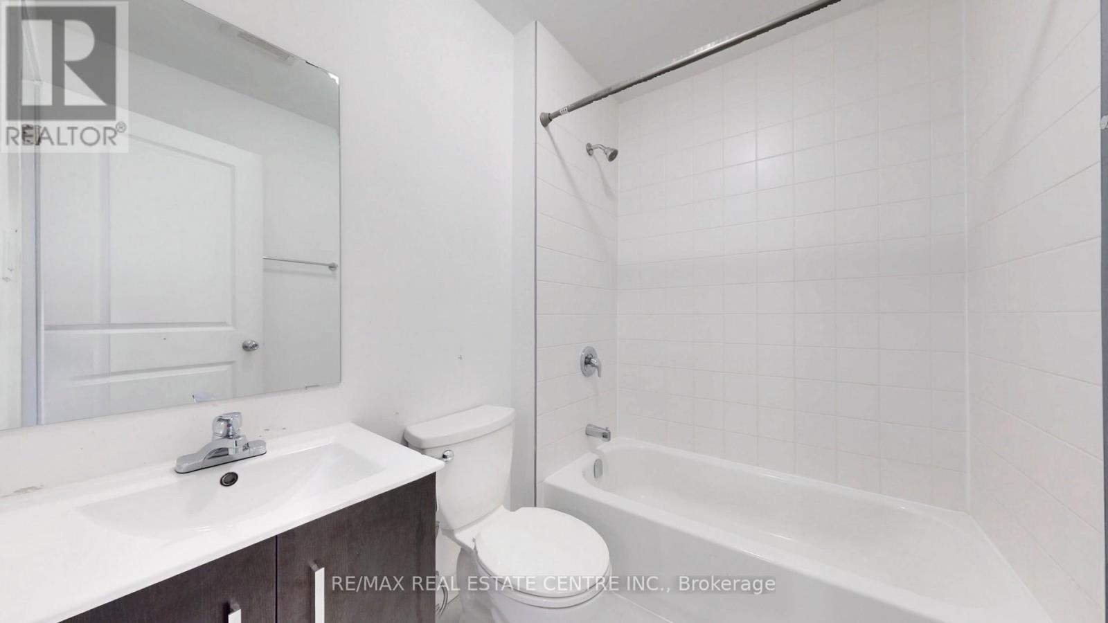 383 Chaffey Street, Welland, Ontario  L3B 0K5 - Photo 30 - X12159874