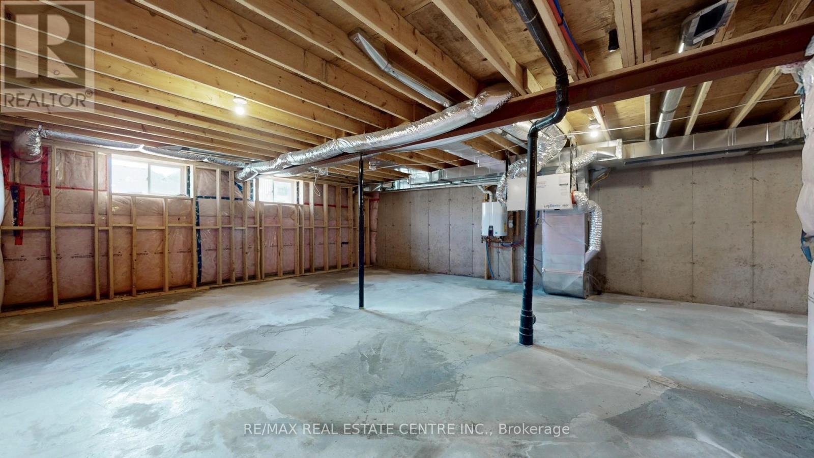 383 Chaffey Street, Welland, Ontario  L3B 0K5 - Photo 34 - X12159874