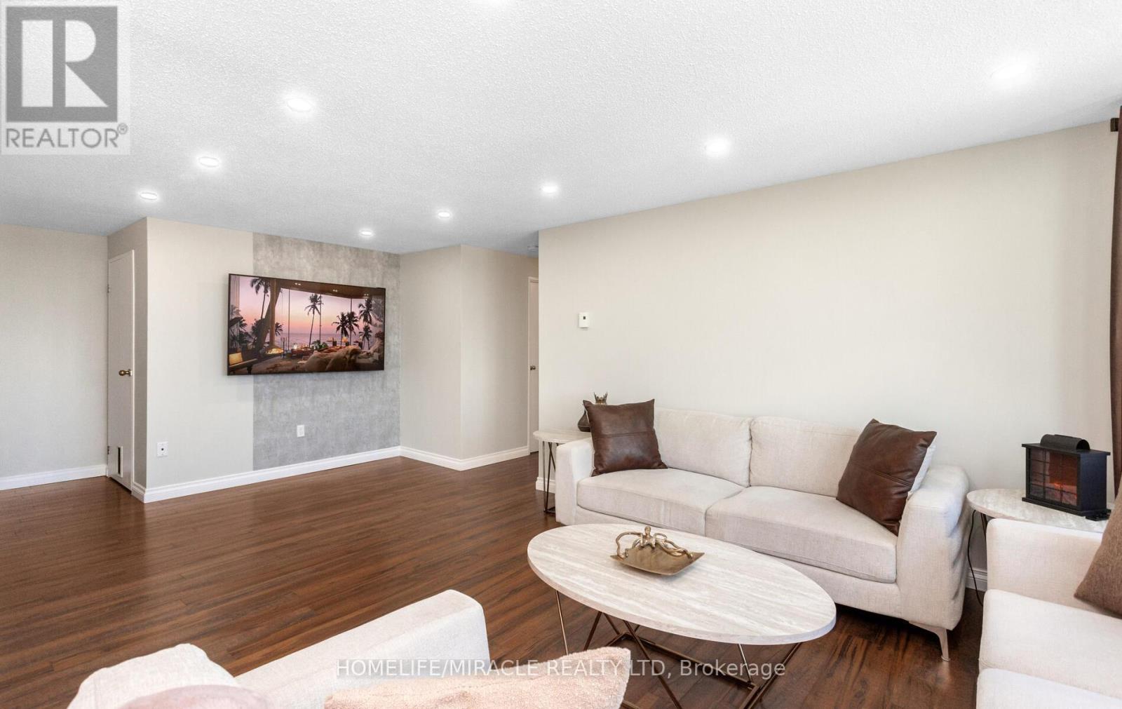 1705 - 35 Green Valley Drive, Kitchener, Ontario  N2P 2A5 - Photo 14 - X12309253